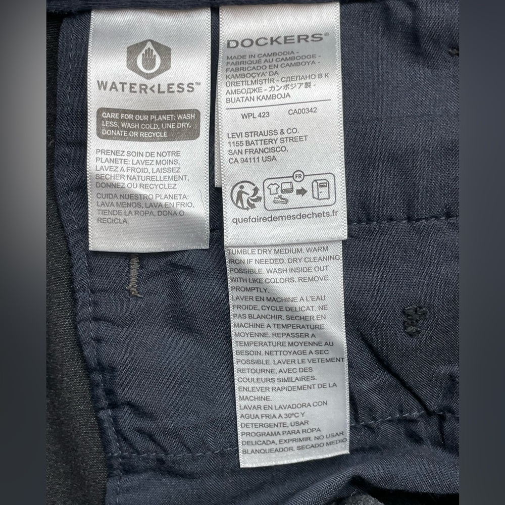 Dockers Black Dress Pants W38 L29 relaxed Fit - Picture 6 of 11